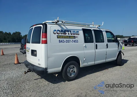 2015 GMC Savana G2500 z USA, uszkodzony, nr VIN 1GTW7FCF3F1236055